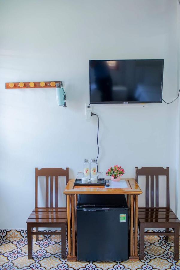 Seven Homestay Hue Exterior photo